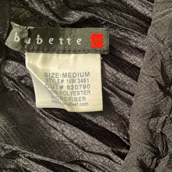 Babette skirt. Pleated with elastic waist.  Size medium. Made in USA.￼ - Picture 5 of 9